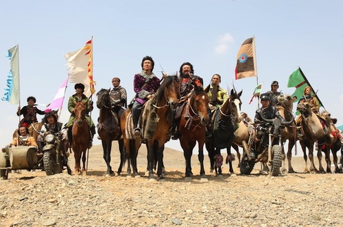 The_Good_The_Bad_The_Weird-005