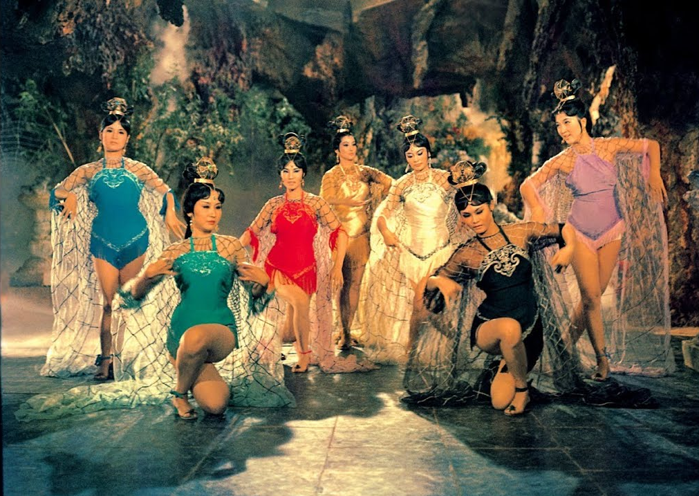 The Cave of Silken&nbsp;Web